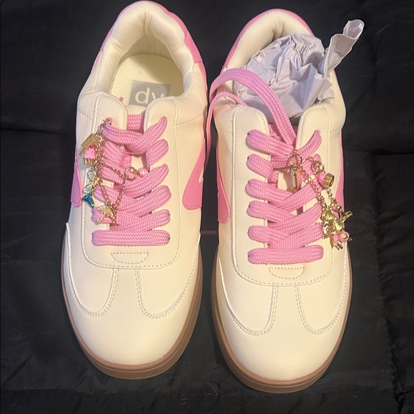 DV by Dolce Vita Pink and Cream Sneakers - Picture 1 of 3